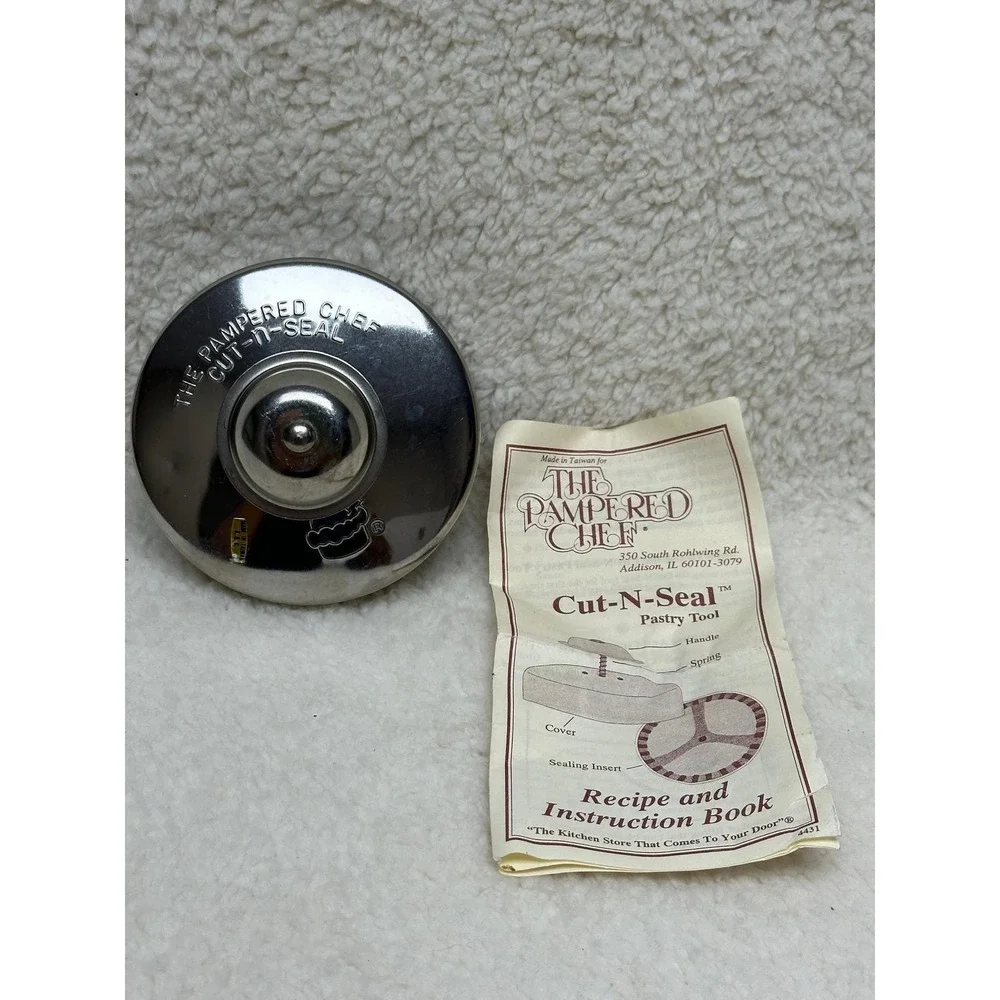 Pampered Chef Cut-N-Seal Pastry Tool Silver Stainless Steel 3.5 Inch Round 4431